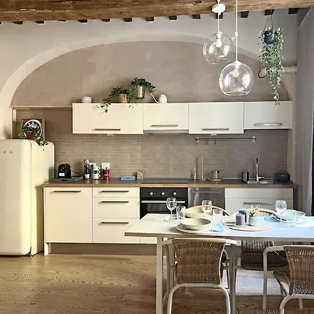Lejlighed 9, Centro Parma