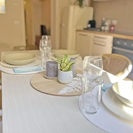 9, Centro Apartment Parma