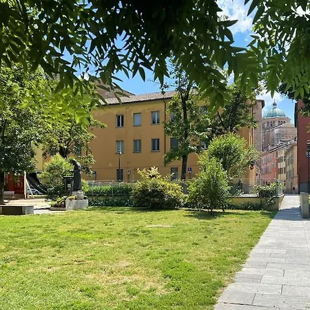 Apartment 9, Centro Parma