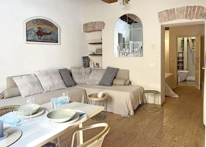 Apartment 9, Centro Parma